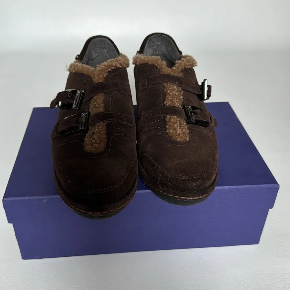 Stuart Weitzman Shoes 7.5 M Sherpa Trimmed Slip On  Brown Suede buckles - Picture 2 of 8